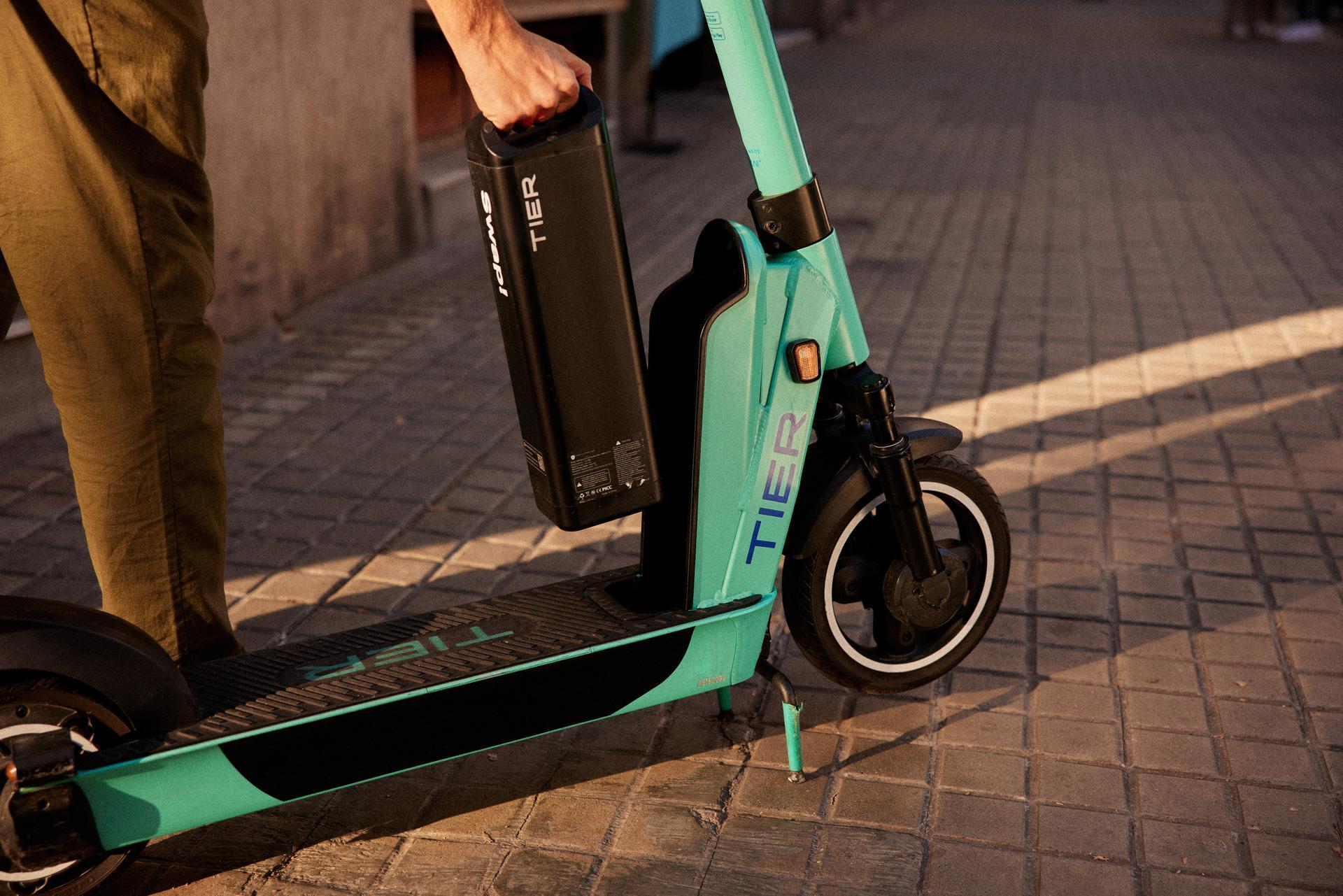 The Green Light: Efficiency of Electric Scooter Chargers插图